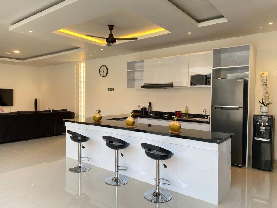 Villa Akmali Umalas 2Br With Private Pool & Jacuzzi Canggu Exterior foto
