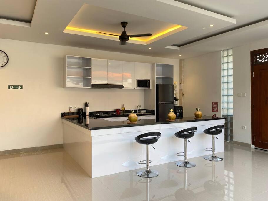 Villa Akmali Umalas 2Br With Private Pool & Jacuzzi Canggu Exterior foto
