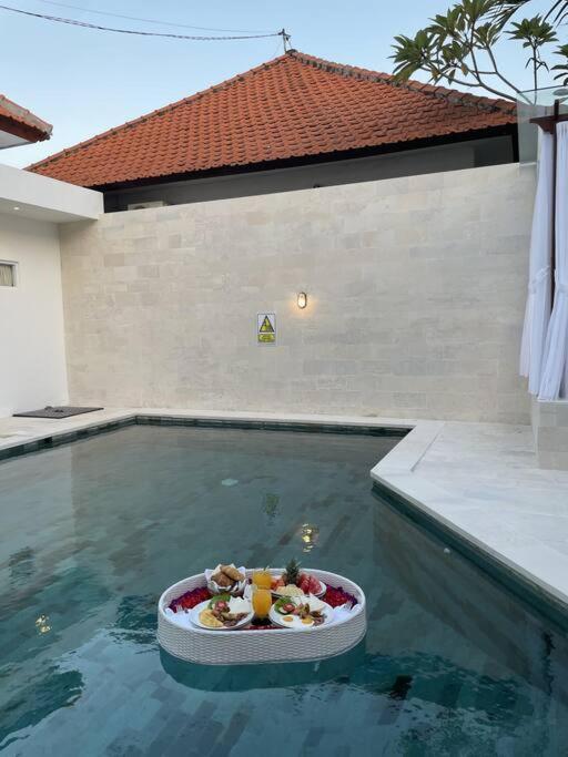 Villa Akmali Umalas 2Br With Private Pool & Jacuzzi Canggu Exterior foto