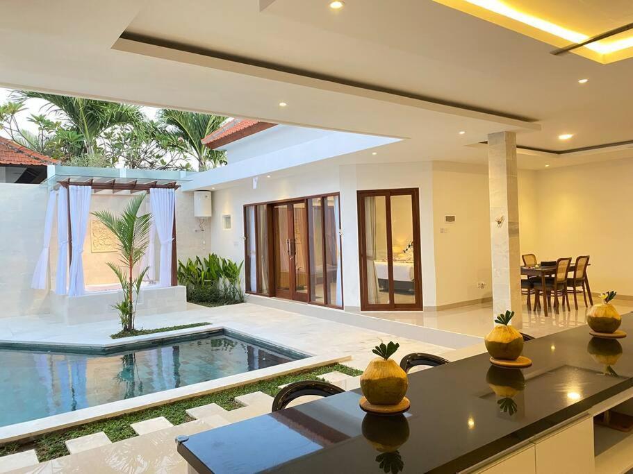 Villa Akmali Umalas 2Br With Private Pool & Jacuzzi Canggu Exterior foto